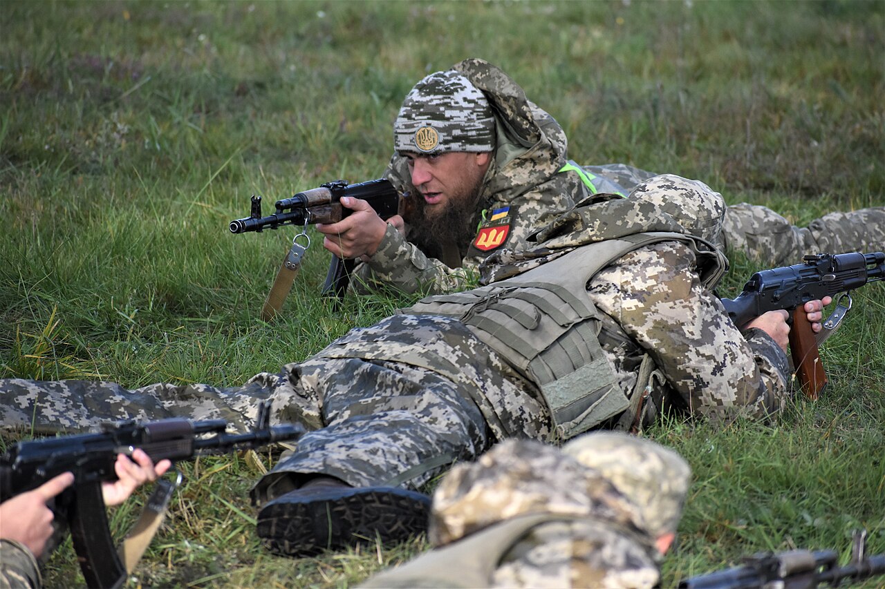Ukraina: mặt trận Don-bass nóng trở lại, Mạc Tư Khoa dội phi cơ đánh vào lưới điện